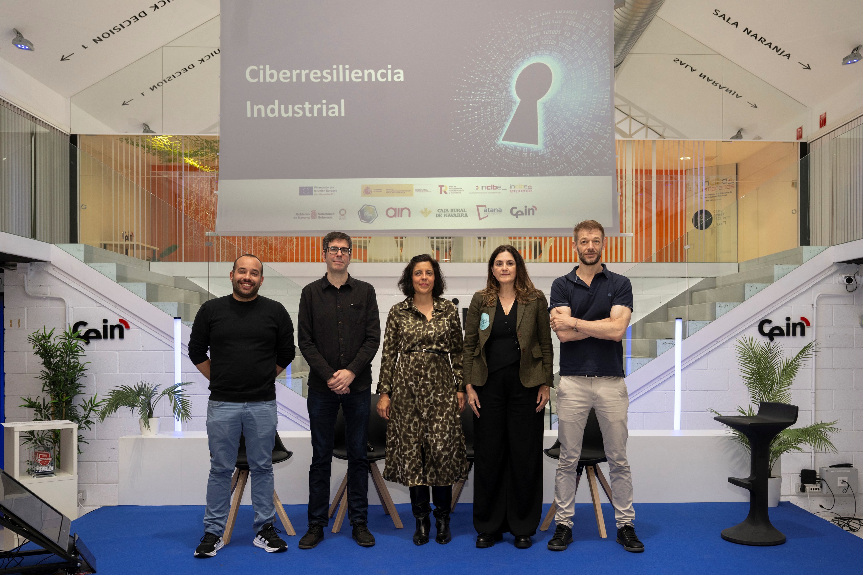 Participantes en la apertura de la jornada Ciberresiliencia industrial