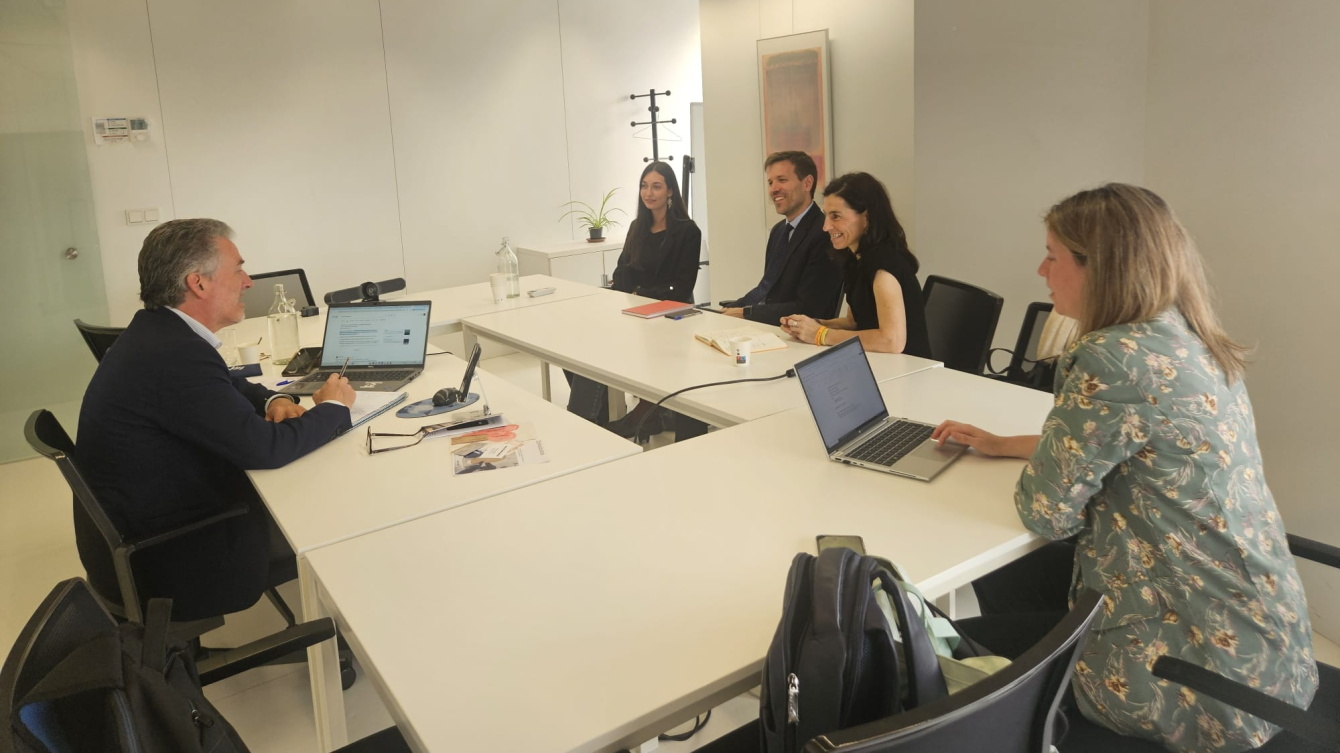 Reunión entre Sodena, ENISA y una startup navarra