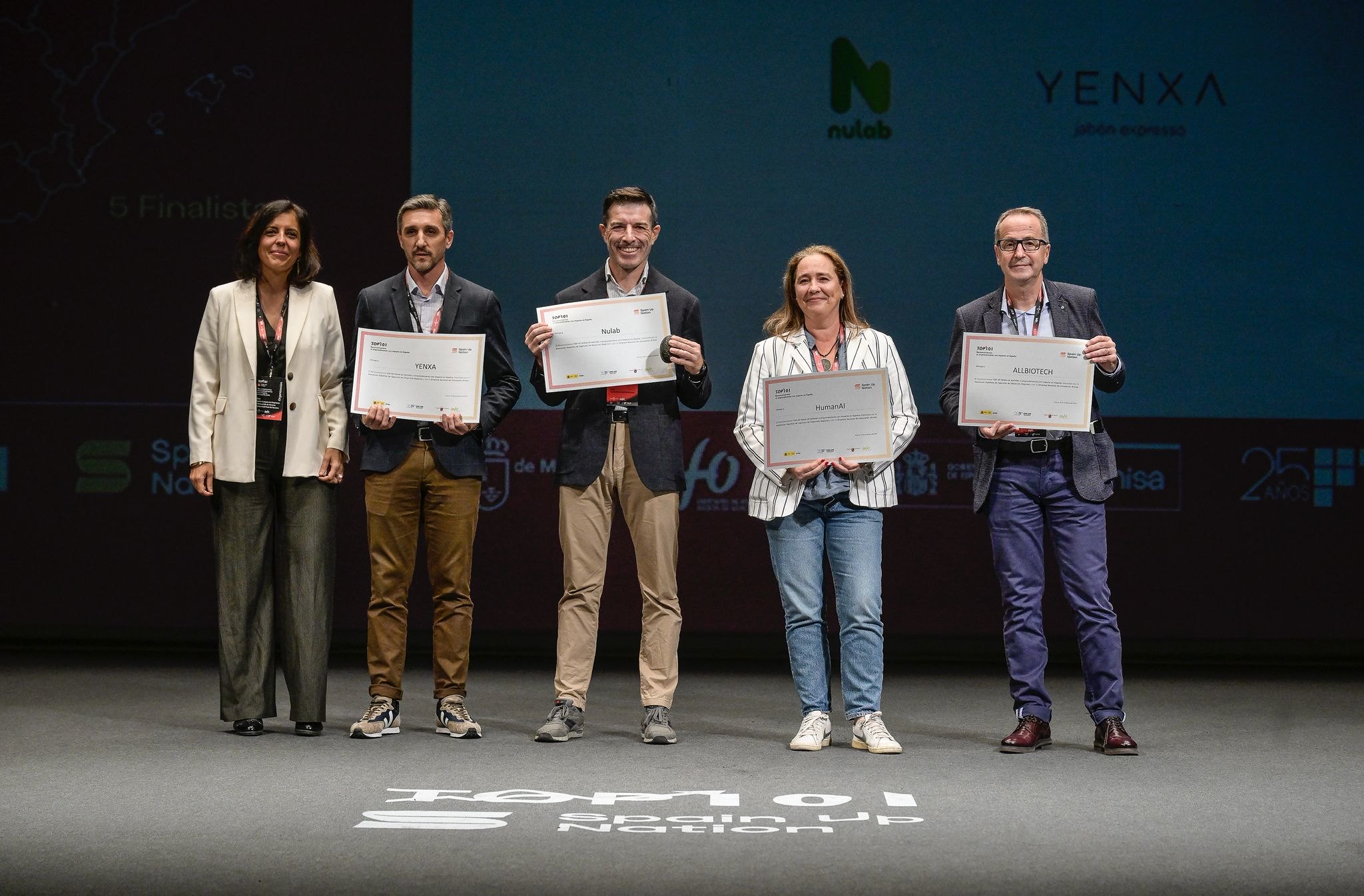 Respresentantes de las empresa navarras reconocidas en los TOP 101 de 2025