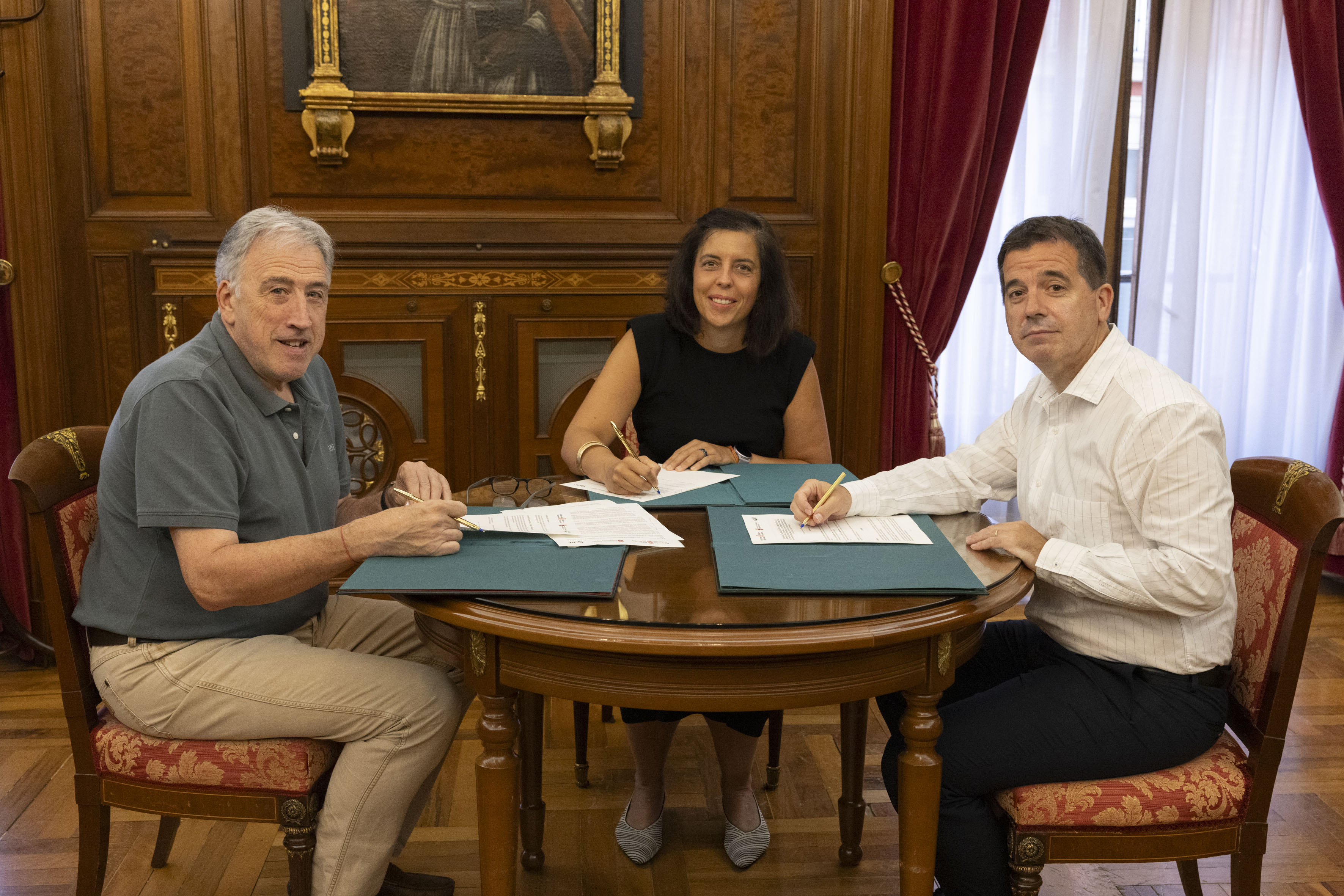 Firma convenio CEIN, Gobierno de Navarra y Ayuntamiento de Pamplona 2026