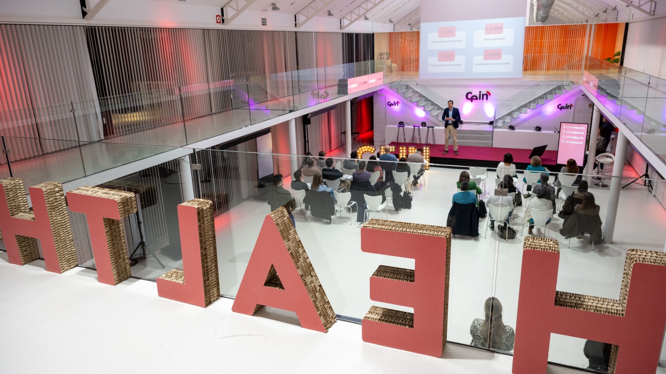 Personas asistentes al demo day de la Aceleradora Health de CEIN en 2025