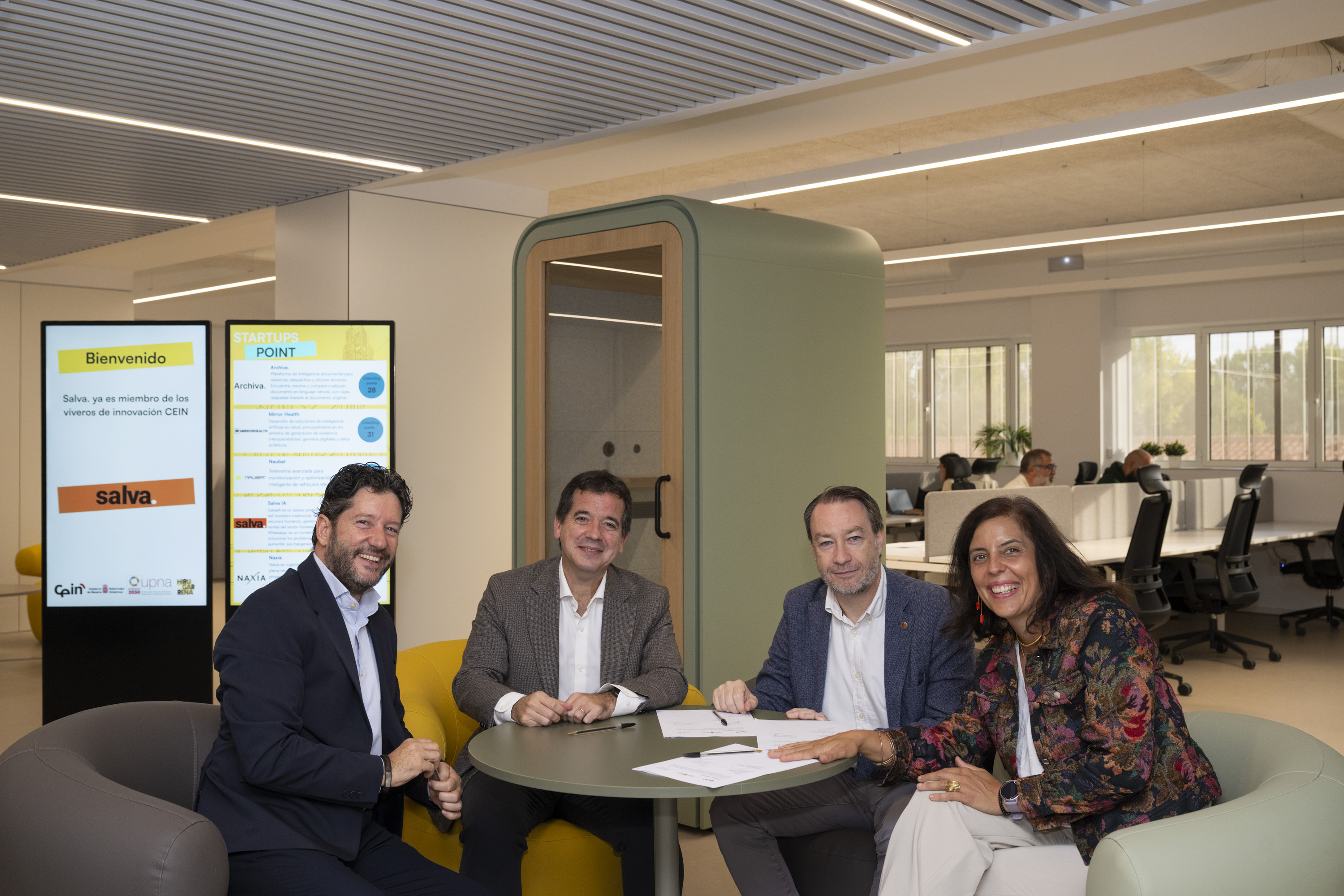 Representante de la startup Salva IA en su entrada en Hirugarrena