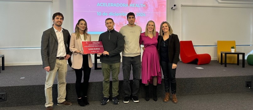 La consejera Fanlo entrega el premio a los proyectos ganadores de la Aceleradora HEALTH de CEIN, dirigida al impulso de nuevas iniciativas empresariales innovadoras en salud