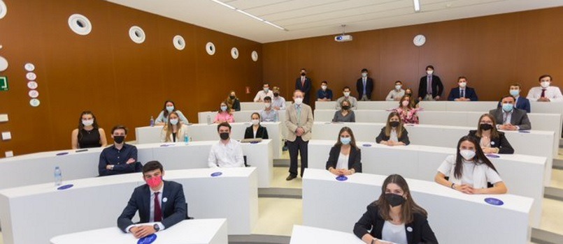 La Universidad de Navarra y CEIN formarán un año más a jóvenes científicos en el ámbito de la empresa