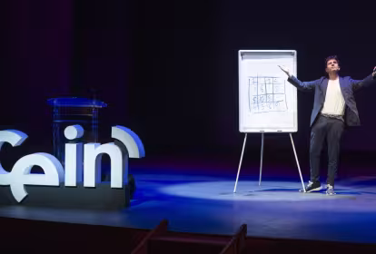 El ilusionista Jorge Luengo en un espectáculo organizado por CEIN