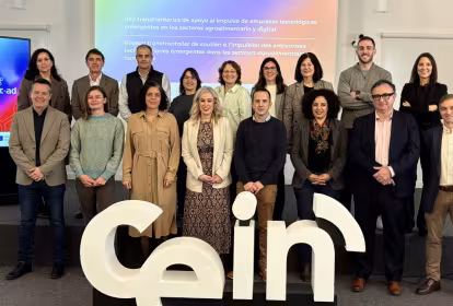 Personas participantes en la reunión de lanzamiento del proyectco europeo Recre-ad en CEIN