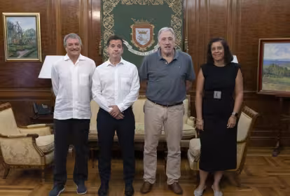 Participantes firma convenio CEIN, Gobierno de Navarra y Ayuntamiento de Pamplona