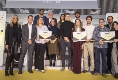 El consejero Irujo entrega los premios a las tres startups ganadoras del programa de aceleración "Impulso Emprendedor"