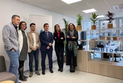 inBiot inaugura sus nuevas instalaciones con la visita de Mikel Irujo, consejero de Desarrollo Económico y Empresarial